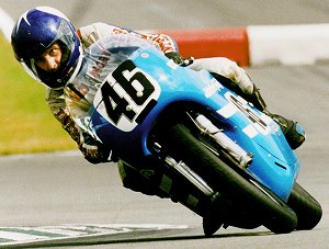 Racing_lean.jpg (22337 bytes)